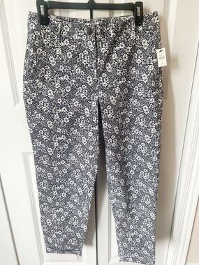 Talbots Navy blue & White Floral Chinos NWT